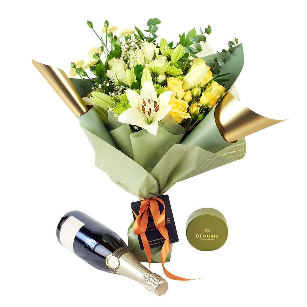 Luxurious Sparkling Wine Gift with Mixed Floral Bouquet and Chocolate Truffles – how the gift is presented