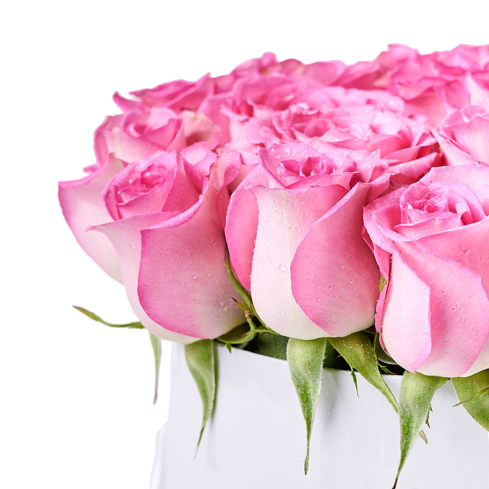 Luxe Pink Rose Gift Box, gift baskets, floral gifts, mother’s day gifts. Blooms America Delivery
