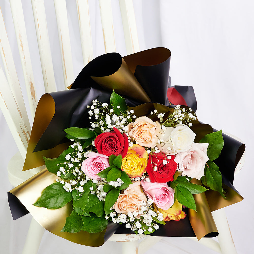 10-Count Mixed Roses and Baby's Breath – how the gift is presented
