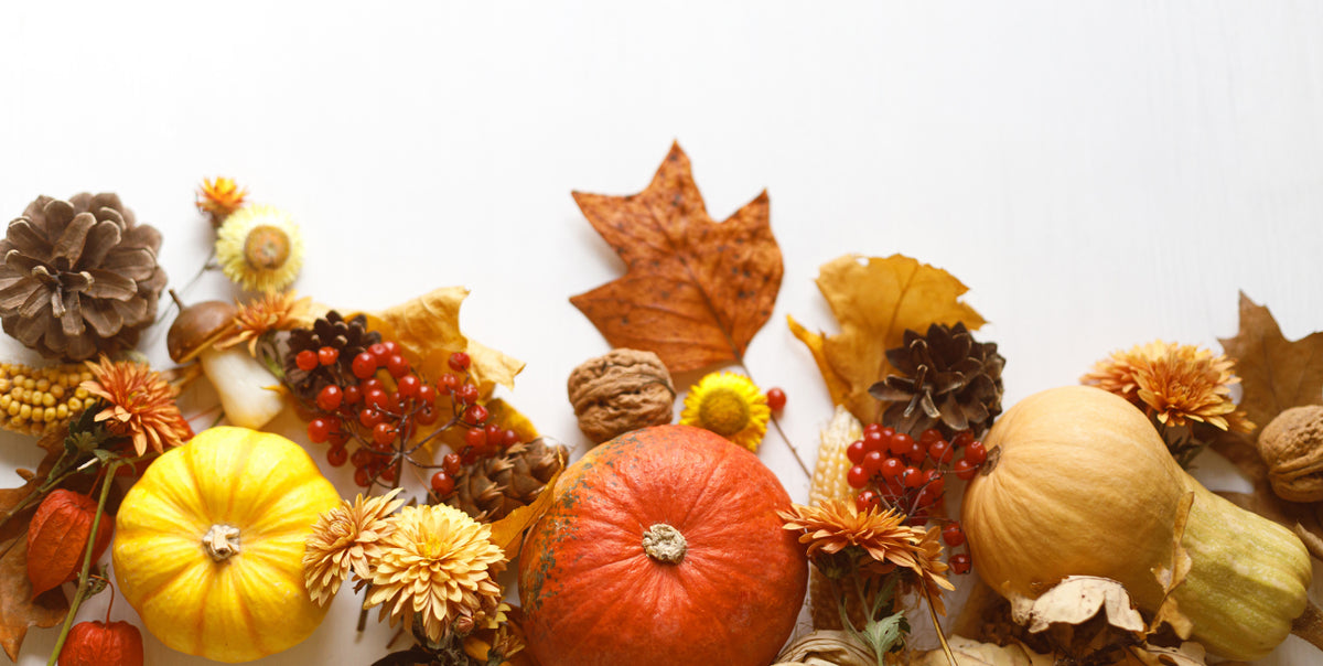 How to Arrange Flowers and Candles for Thanksgiving