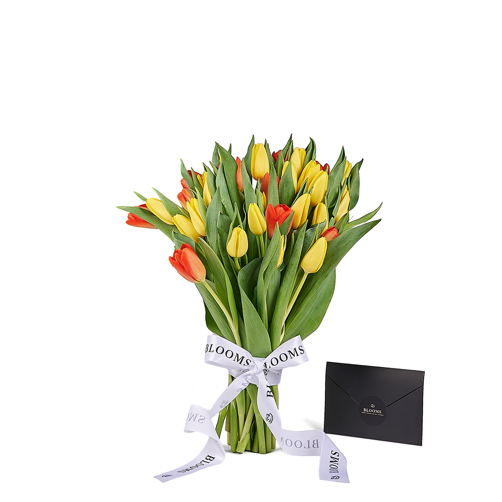 Tulip Summer Bouquet – how the gift is presented