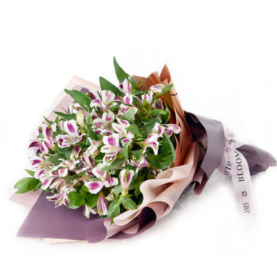 Ivory Dreams Lily Bouquet. White lavender lilies from America Blooms - Same Day America Delivery.