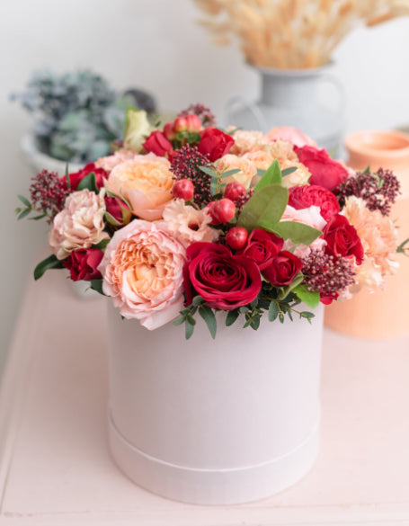 America Blooms - flowers, flower box set, roses, Miami flower delivery