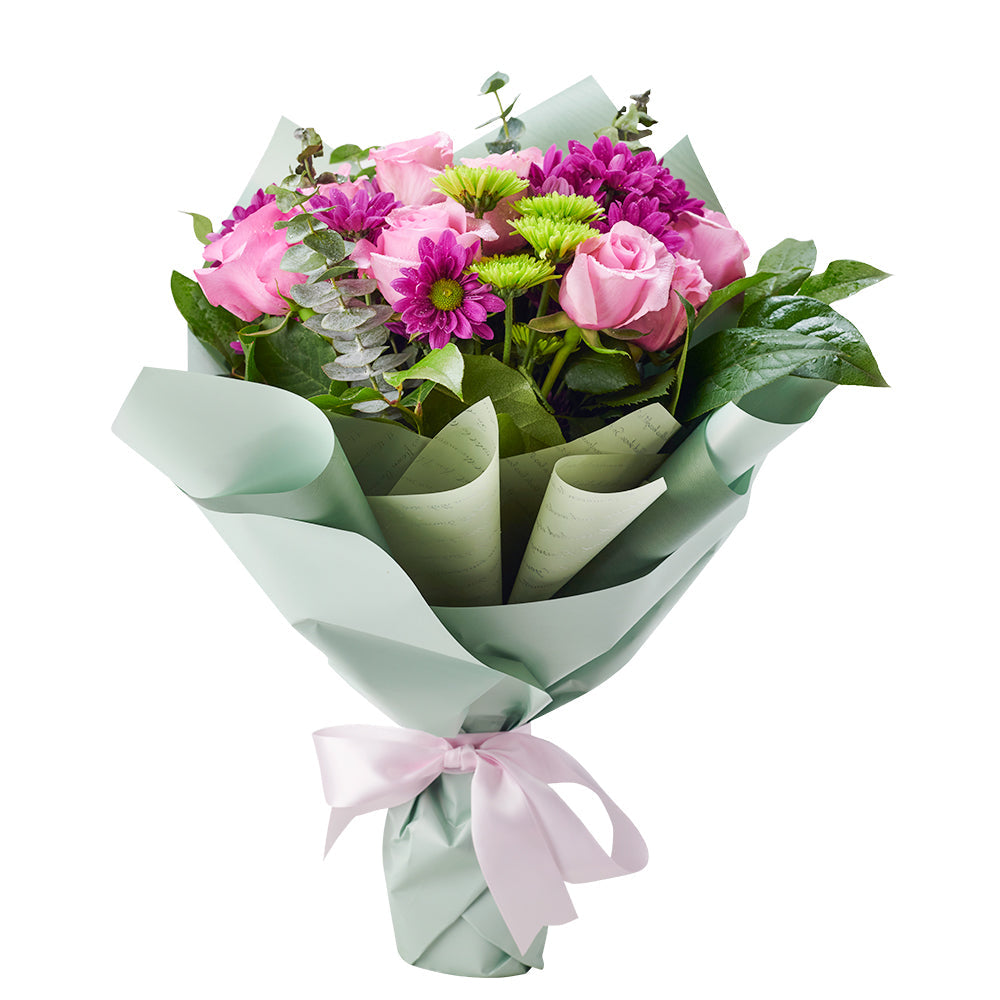 Pink Rose and Daisy Floral Wrap – how the gift is presented
