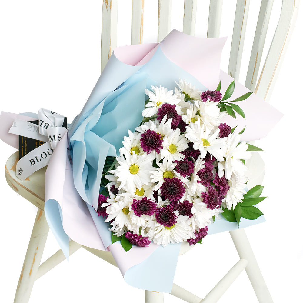 Mother's Day Spring Daisy Bouquet, White and purple daisy floral bouquet from America Blooms - America Delivery.