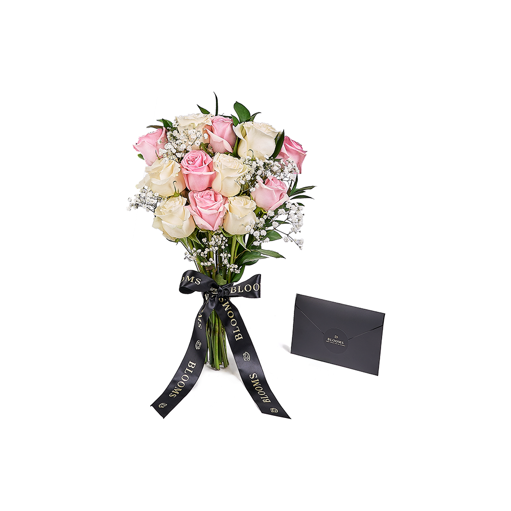 Pink and White Roses Bouquet Valentine's – how the gift is presented