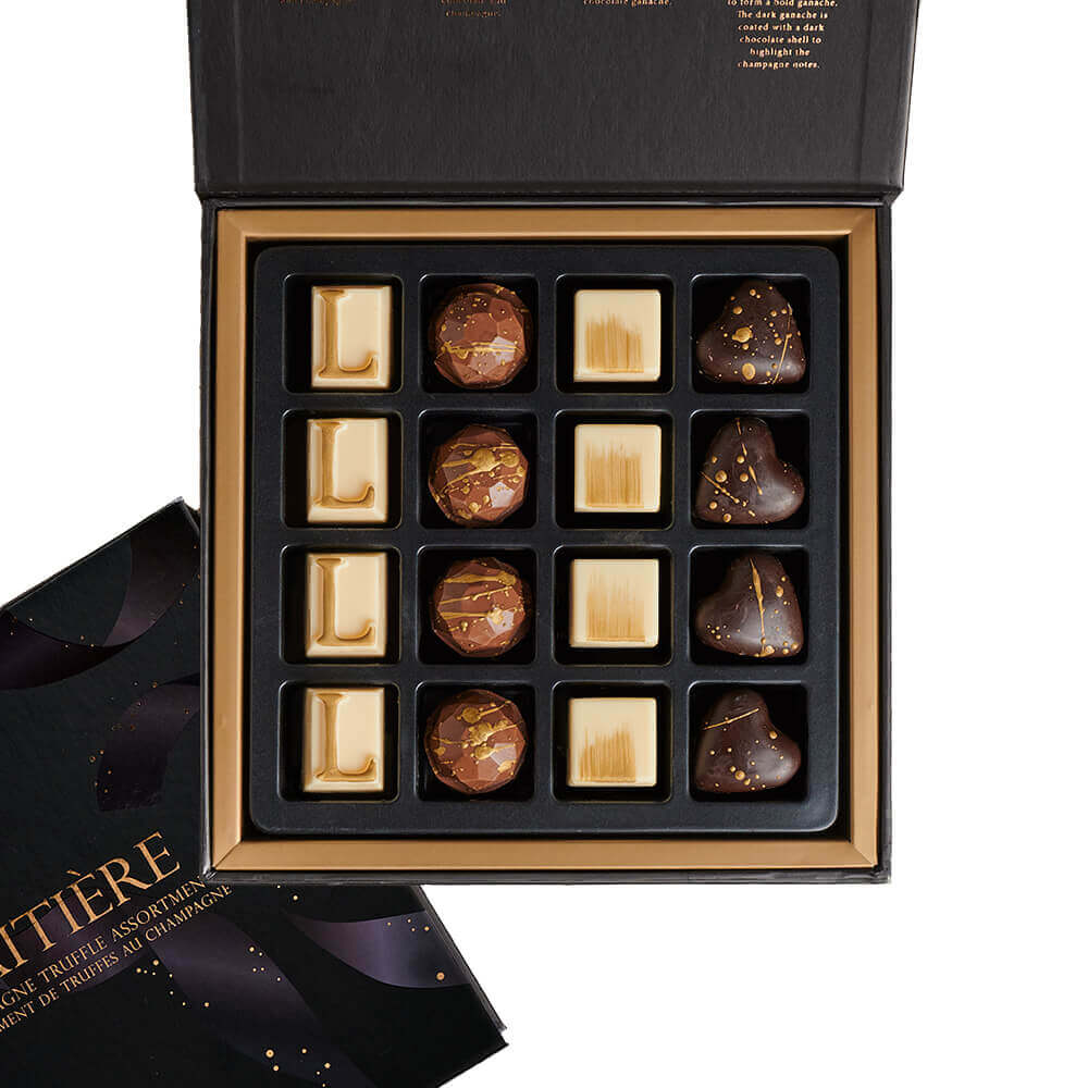 Deluxe Gourmet Gift Board with Dark Chocolate Assortment – how the gift is presented