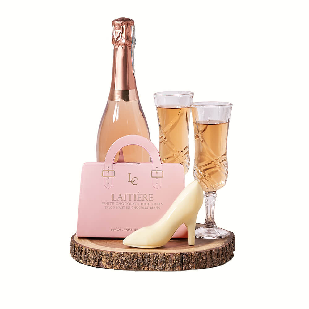 Sparkling Wine Flutes and Board Gift – how the gift is presented
