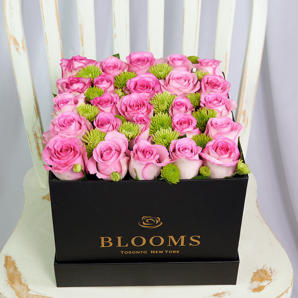 Mother's Day Pink Roses Box – how the gift is presented