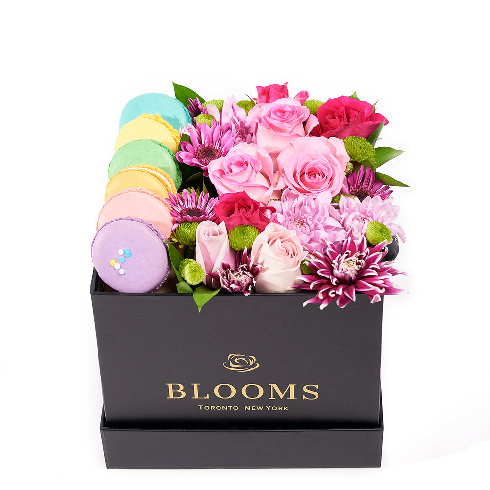 Floral Macarons Black Hat Box – how the gift is presented